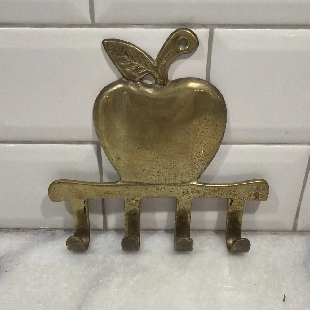 Vintage Brass Apple Wall Hook Rack 4 Pegs Kitchen Entryway Decor